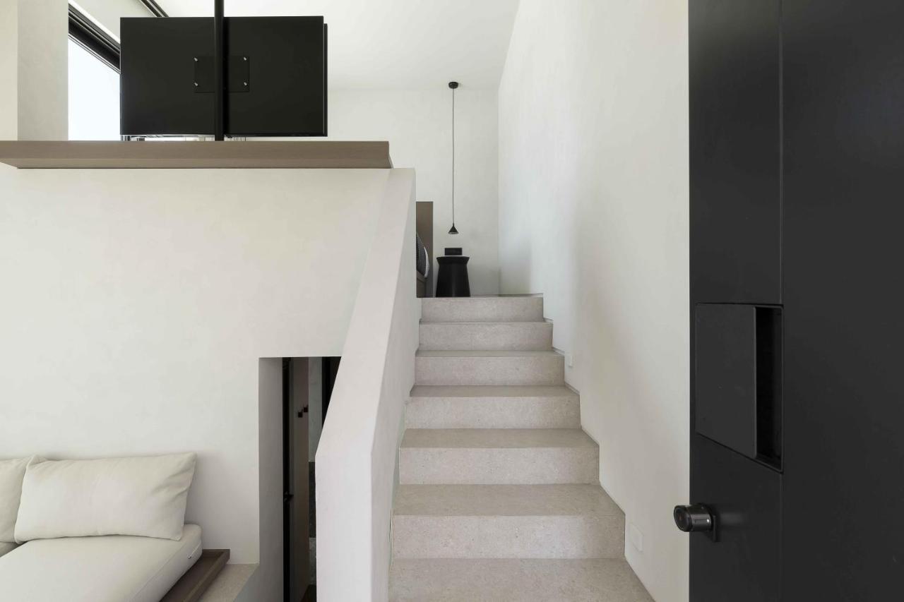 Cubic Mykonos Seafront Design Suites Ornos  Zewnętrze zdjęcie
