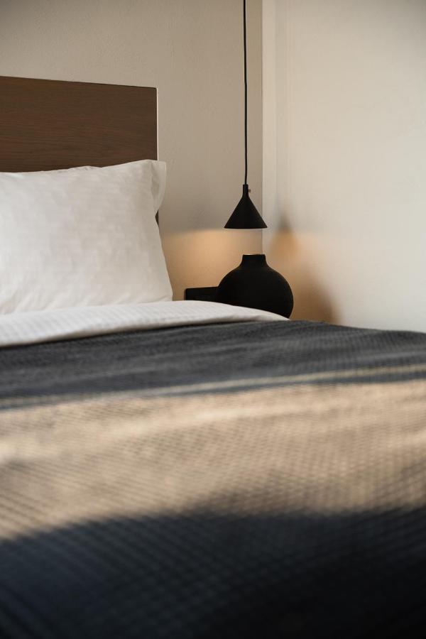 Cubic Mykonos Seafront Design Suites Ornos  Zewnętrze zdjęcie