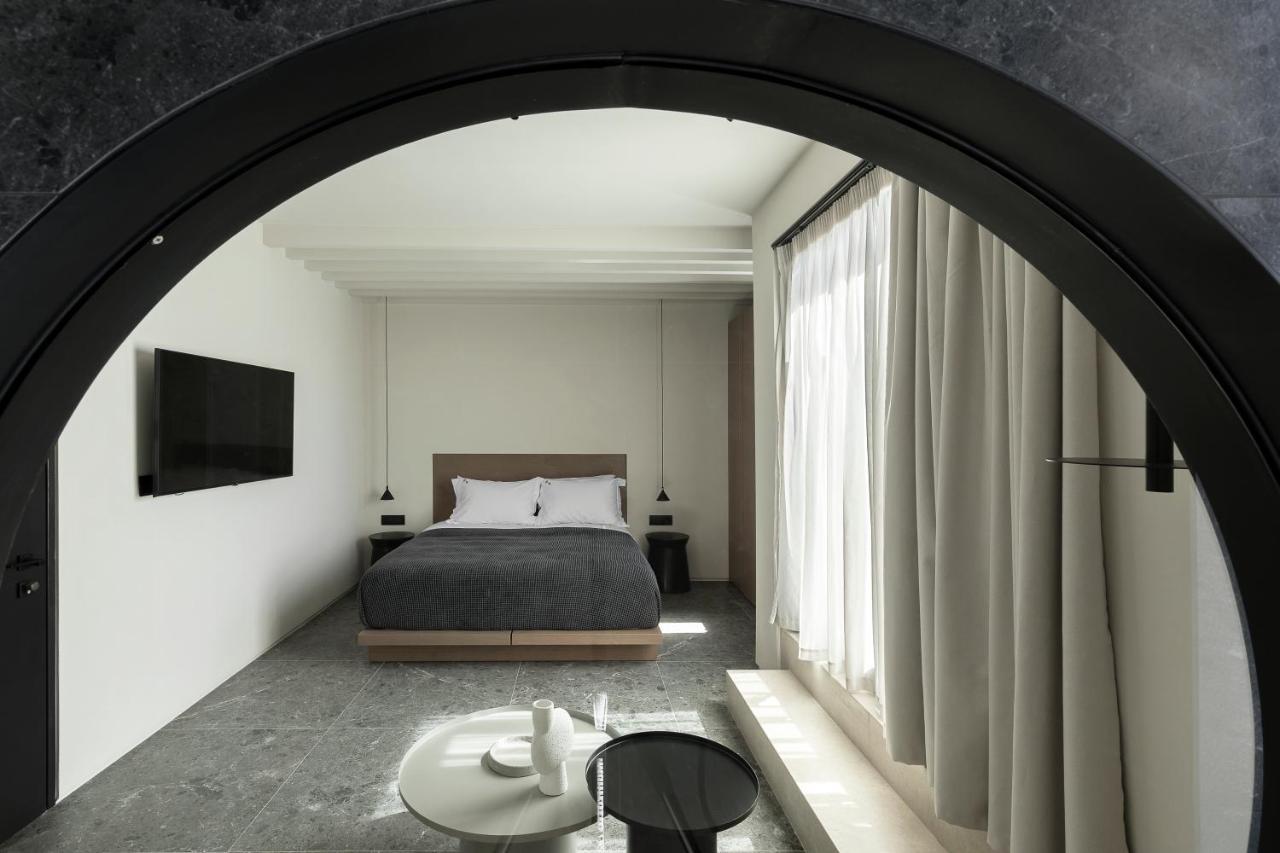 Cubic Mykonos Seafront Design Suites Ornos  Zewnętrze zdjęcie